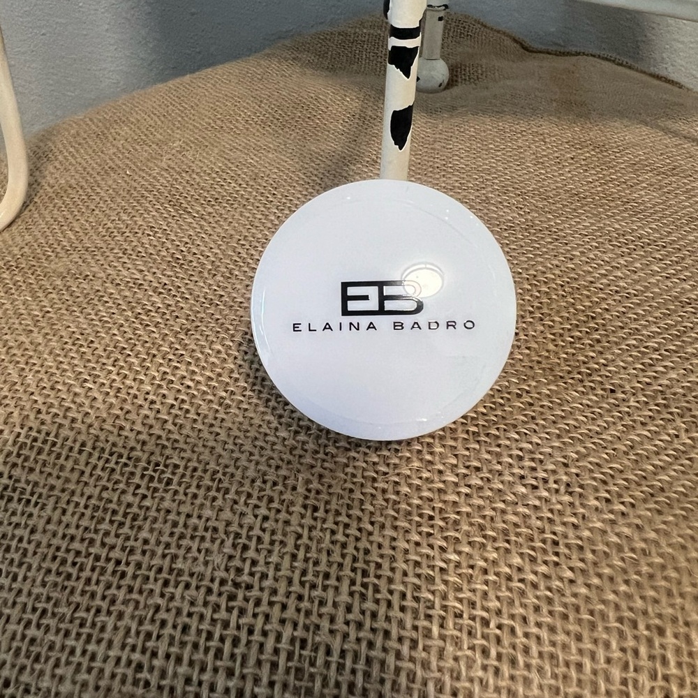 Elaina Badro Loose Powder - Fair
